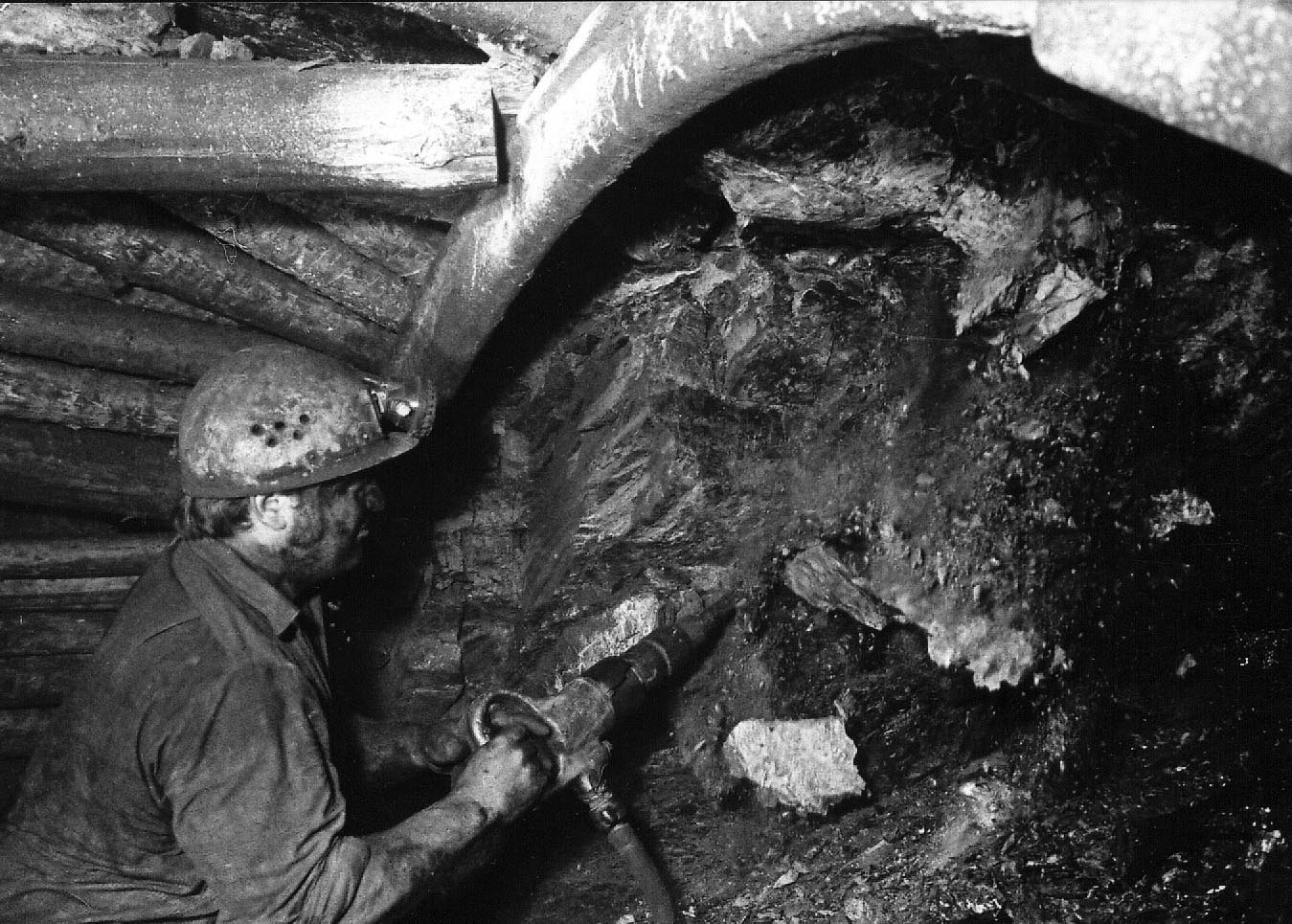 Důlní pracoviště 61