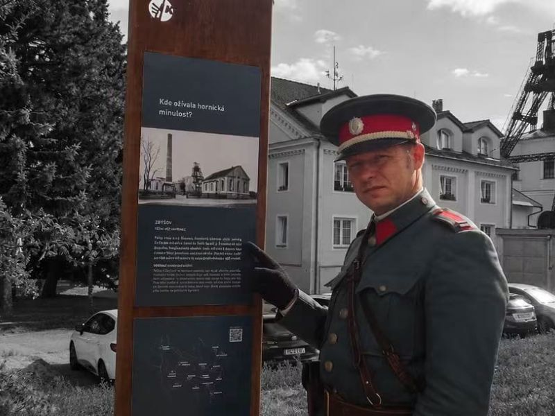 Kahan vypráví své příběhy. Nové panely připomínají horníky, venkov i život celého regionu
